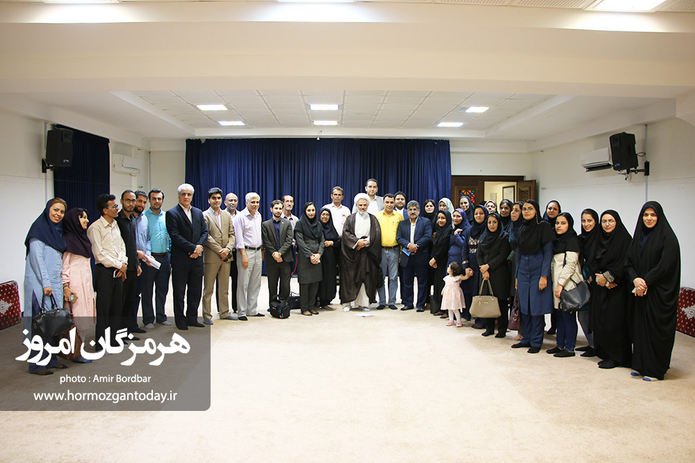 گزارش تصویری : دیدار اعضای انجمن صنفی روزنامه نگاران هرمزگان با امام جمعه بندرعباس