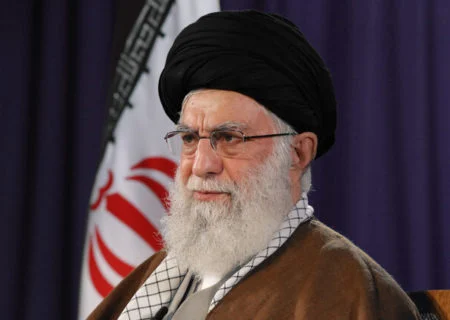 با دشمن وحشی جز با اقتدار و از موضع قدرت نمی‌توان سخن گفت/آنکه باید برود رژیم صهیونیستی است