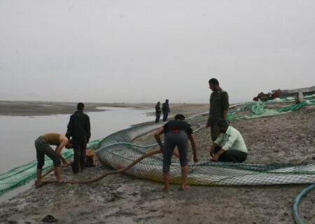 انهدام خط لوله ۲۹ هزار متری انتقال سوخت قاچاق در میناب