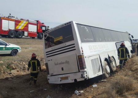 واژگونی اتوبوس در جاده پارسیان- بندرعباس