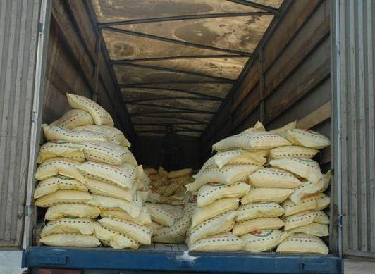 توقیف محموله ۶ میلیاردی برنج قاچاق در سیریک