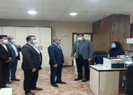 دیدار فرماندار بندرعباس با رئیس و کارکنان ثبت احوال شهرستان بندرعباس به مناسبت هفته ثبت احوال