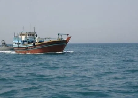 توقیف شناور حامل ۹۰ هزار لیتر سوخت قاچاق توسط ندسا در خلیج‌فارس