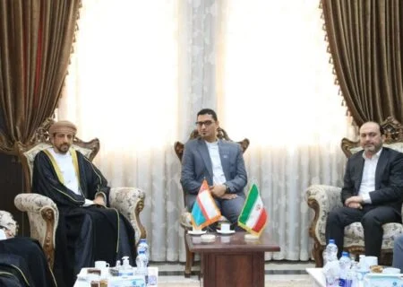 عمانی‌ها از ظرفیت بنادر هرمزگان برای تجارت با اروپایی‌ها استفاده کنند
