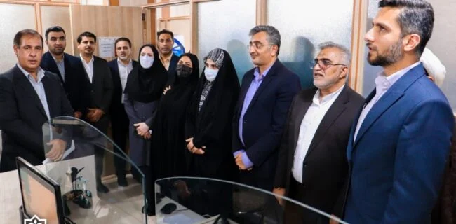 بهره برداری از سامانه ارتباط مردمی ۱۳۷ شهرداری بندرعباس
