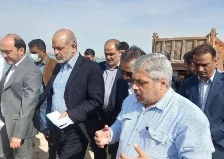 تاکید وزیر کشور بر لزوم سرمایه‌گذاری بخش خصوصی در توسعه بندرگاه نخل‌ناخدا
