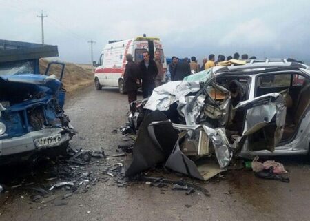جان باختن ۳ نفر بر اثر تصادف دو خودرو در هرمزگان