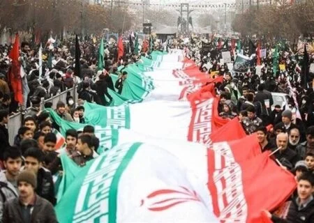 راهپیمایی سراسری ۲۲ بهمن ۱۴۰۱ در سراسر کشور آغاز شد