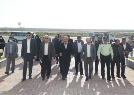 وزیر کشور وارد بندرعباس شد