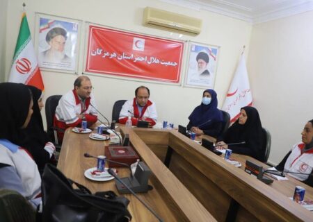 با تلاش امدادگران و داوطلبان هیچ خدمتی تعطیل نیست