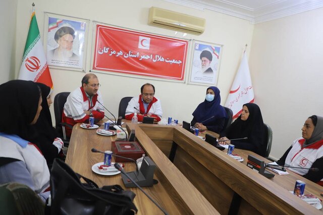 با تلاش امدادگران و داوطلبان هیچ خدمتی تعطیل نیست
