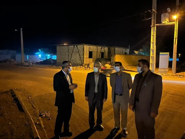 بازدید شبانه معاون قضایی دادستان کل کشور از روند بازسازی منطقه زلزلهزده سایهخوش
