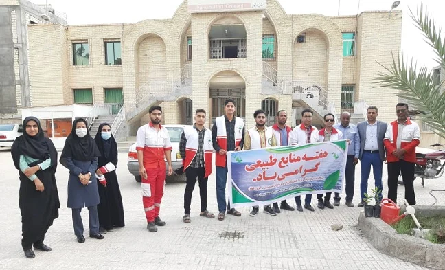 برگزاری دوره آموزشی و ترویجی و غرس نهال در رودان