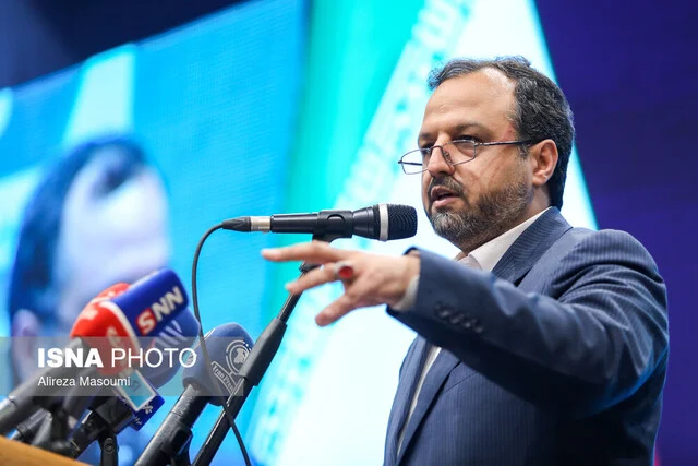 مدیران مالیاتی باید حصار مقاومت برخی از سازمانها را بشکنند