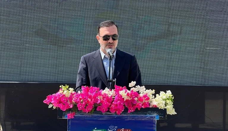 مسجد جامع امام علی (ع) شهر قشم نمادی از وحدت و همدلی امت اسلامی است