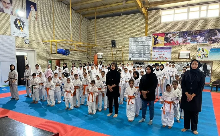 کسب مقام قهرمانی مسابقات هرمزگان توسط دختران کاراتهکای قشم