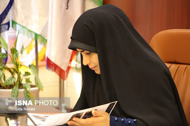 حقوق معوقه کارکنان شهرداری بندرعباس سریعتر پرداخت شود