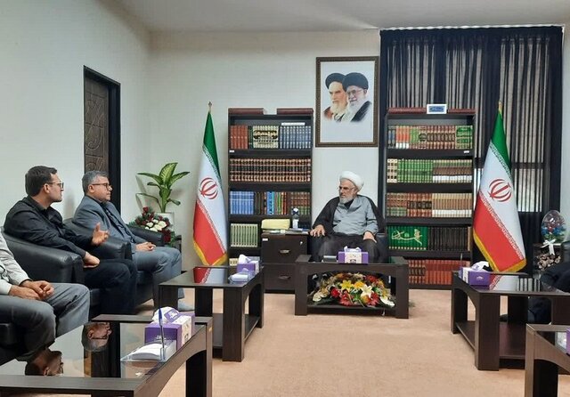 ستاد اجرایی فرمان امام فضای خدمات رسانی را گسترش دهد