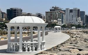 نصب آلاچیق در منظر گاه ساحلی بندرعباس