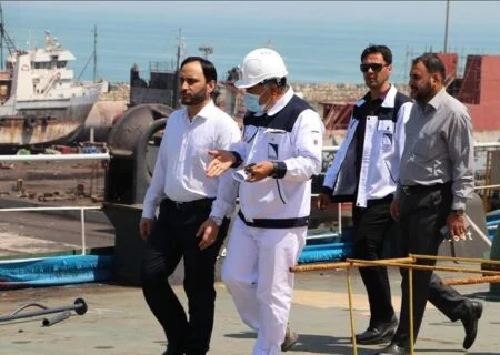 بازدید سخنگوی دولت از کشتی‌سازی هرمزگان