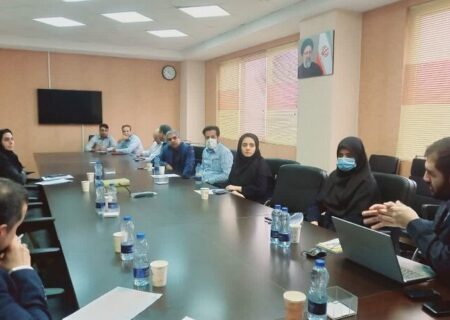 دستیار استاندار هرمزگان:
                                سهم مردم به ویژه اقشار کم درآمد در اقتصاد باید افزایش یابد