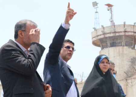 رئیس کمیته حقوقی و قضایی کمیسیون اصل ۹۰ مجلس:
                                انتقال زندان مرکزی بندرعباس به خارج از شهر با قید فوریت باید دنبال شود