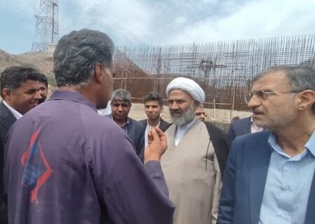 رئیس کمیسیون اصل نود مجلس شورای اسلامی:
                                مسائل جزیره بوموسی با حضور معاون اول رئیس جمهور بررسی می‌شود