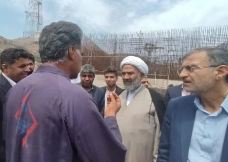 رئیس کمیسیون اصل نود مجلس شورای اسلامی:
                                مسائل جزیره بوموسی با حضور معاون اول رئیس جمهور بررسی می‌شود