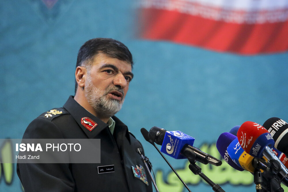رادان مطرح کرد:
                                تبدیل نگاه برخوردی از شرعی به قانونی در بحث حجاب و عفاف