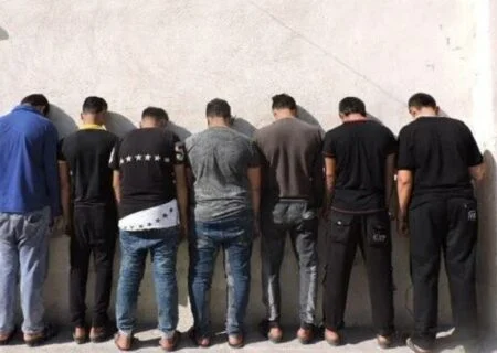 ۷ نفر از متعرضین به مأموران فراجا در میناب دستگیر شدند