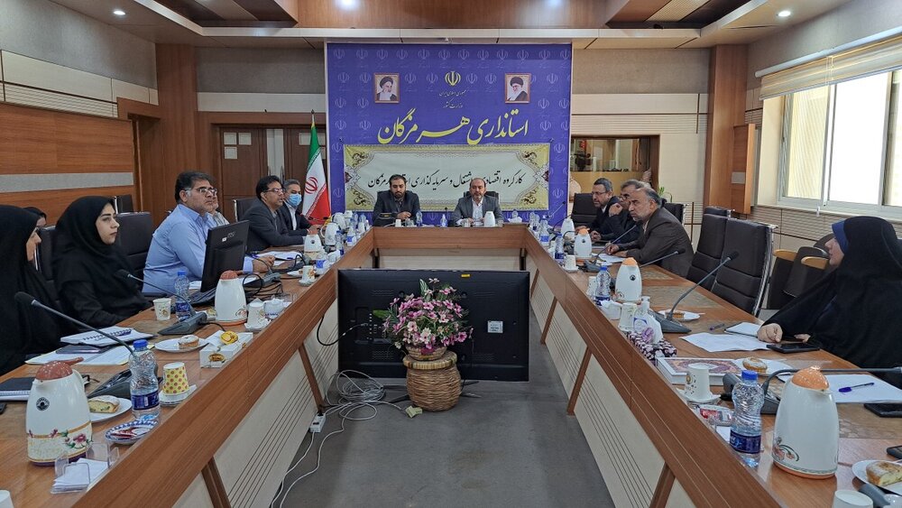 استاندار هرمزگان:
                                به دنبال تک رقمی کردن نرخ بیکاری در سطح استان هرمزگان هستیم