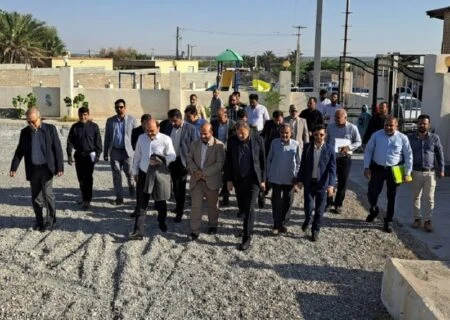 استاندار هرمزگان:
                                تسهیلات ارزان‌قیمت برای کارهای با بازدهی مناسب در اختیار مردم قرار می‌گیرد