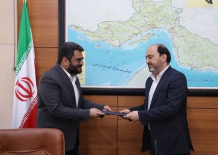 استاندار هرمزگان:
                                جناح بندی‌ها هیچ‌گونه حجتی برای عوامل اجرایی انتخابات نیست