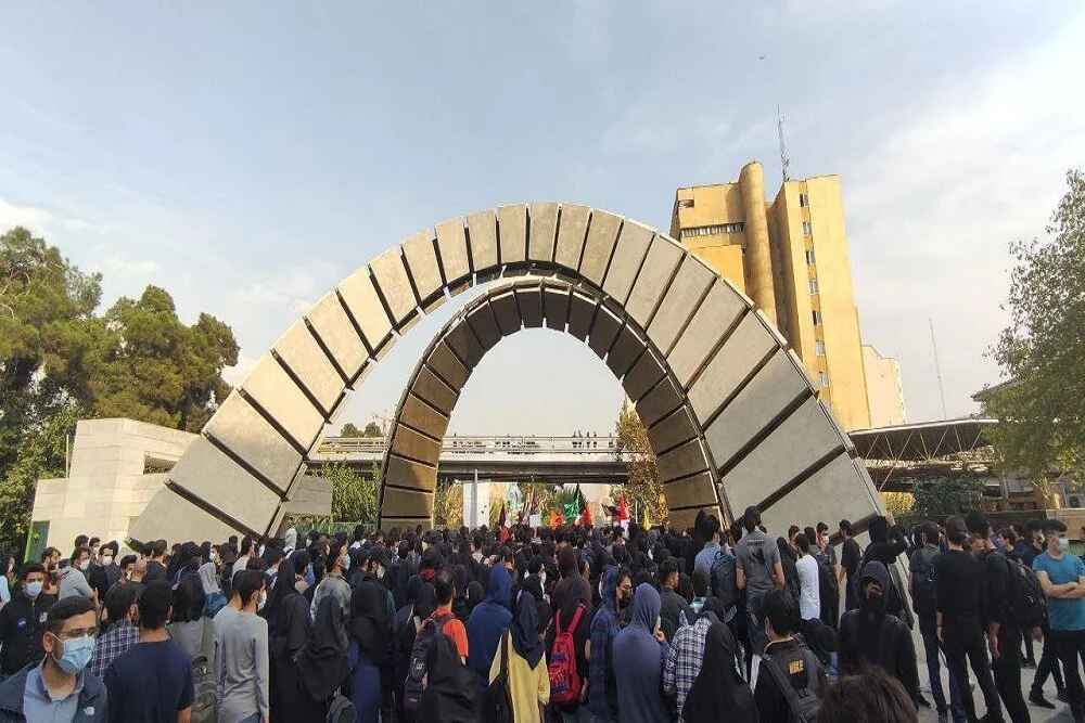 شرط دانشگاه امیرکبیر برای اسکان دانشجویان در خوابگاهها