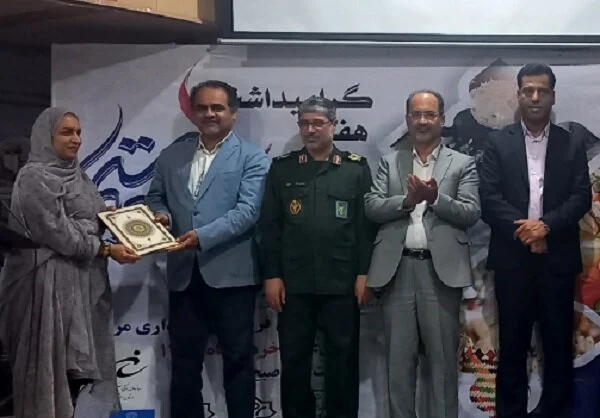 مدیرکل میراث‌فرهنگی، گردشگری و صنایع‌دستی هرمزگان:
                                مگر می‌شود شهر خلاق، بازار عرضه محصولات صنایع دستی نداشته باشد