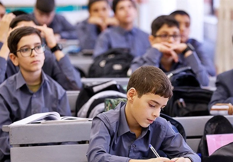 نظارت کامل بر ثبتنام دانش آموزان هرمزگان