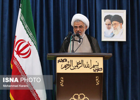 نماینده ولی فقیه در استان هرمزگان:
                                وحدت برای امت‌سازی و تمدن‌سازی راه مهمی است