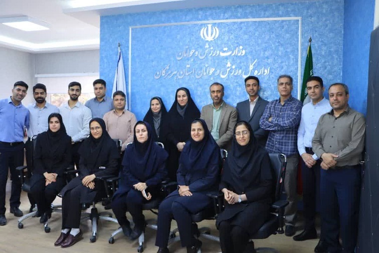 آیین اهدای جوایز مسابقات ورزشی کارکنان اداره کل ورزش و جوانان برگزار شد