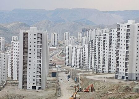 استاندار هرمزگان:
                                تشکیل تعاونی‌های مسکن در هرمزگان با جدیت پیگیری می‌شود