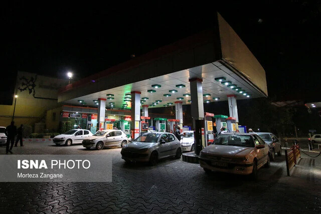 دستور رئیس کل دادگستری هرمزگان به دادستان بندرعباس:
مشکل صفهای طولانی در جایگاههای سوخت بندرعباس باید ریشهای حل شود