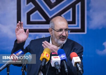 رئیس سازمان سنجش آموزش کشور اعلام کرد
                                داوطلبان از آوردن تجهیزات تقلب به جلسه کنکور خودداری کنند/۱۰ سال محرومیت در انتظار متقلبان