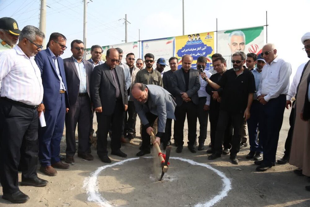 با حضور استاندار هرمزگان انجام شد؛
                                آغاز عملیات گازرسانی به میناب