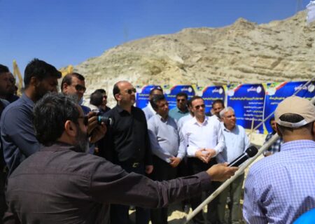 بزرگترین پروژه آبرسانی استان هرمزگان در بستک کلنگ زنی شد