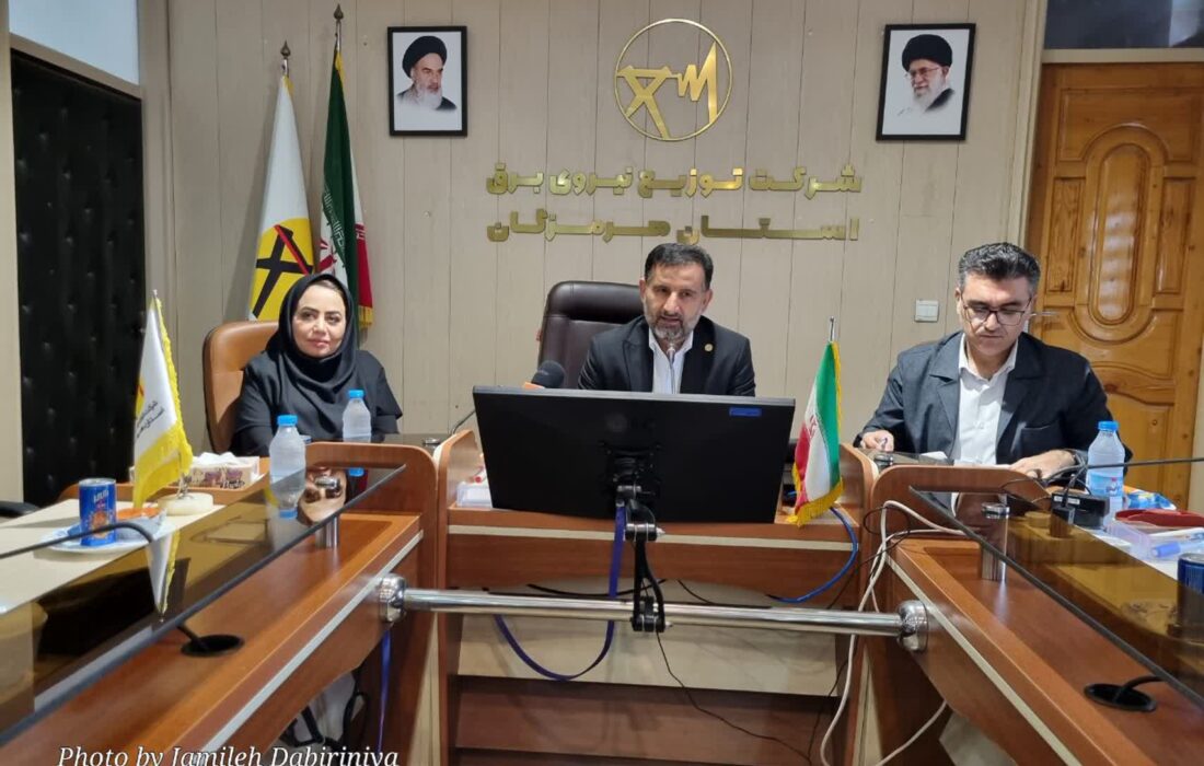 بهره برداری از ۸۳ پروژه برق رسانی در هفته دولت  