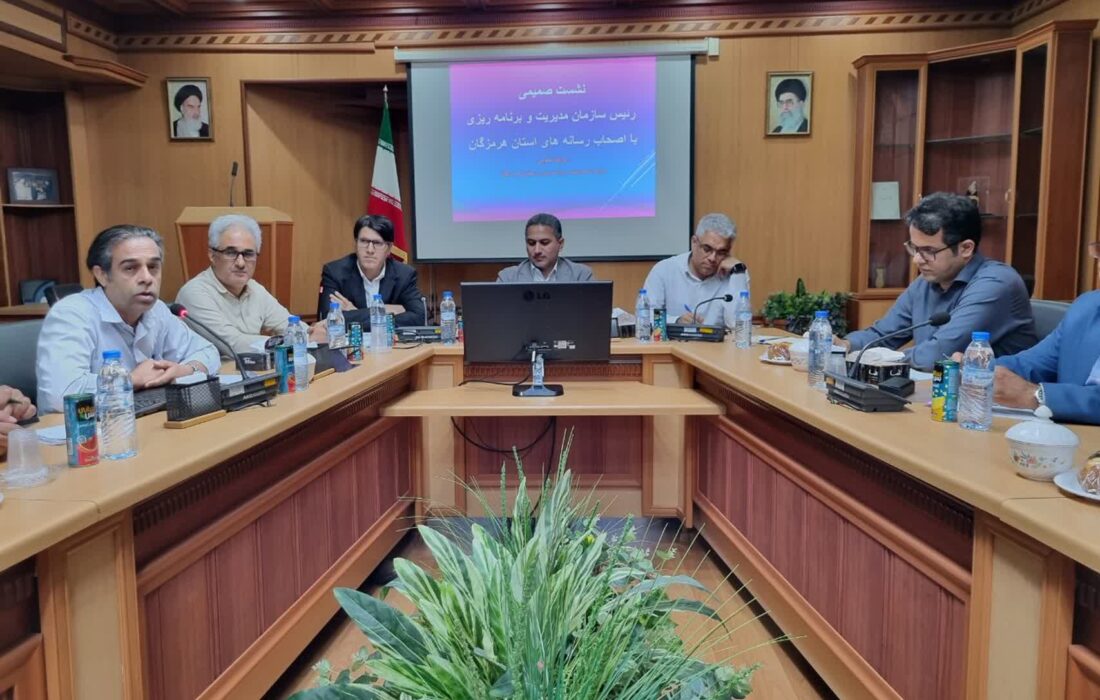 تقدیر رئیس سازمان مدیریت و برنامه ریزی هرمزگان از خبرنگاران استان