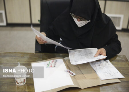 دبیر ستاد انتخابات استانداری خبرداد
                                افزایش ۳.۵ برابری نام نویسی نامزدهای انتخابات مجلس در هرمزگان