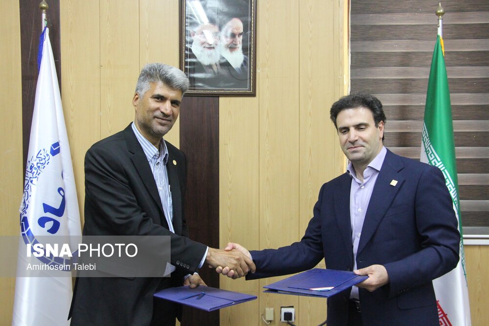 رئیس جهاد دانشگاهی واحد هرمزگان:
                                به دنبال ارتقاء سطح پژوهش، تولید و تجاری‌سازی ایده و محصول در هرمزگان هستیم