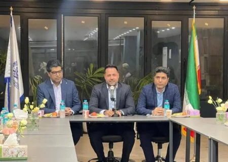 رئیس کانون وکلای دادگستری استان هرمزگان:
                                گسترش عدالت اجتماعی در گرو استقلال خبرنگاران و وکلا است
