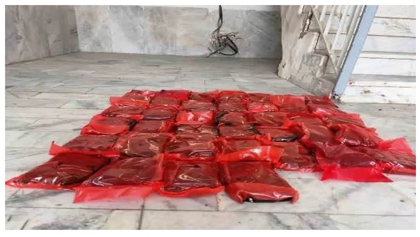 زمین گیر شدن سوداگر مرگ با بیش از ۲۵۰ کیلو تریاک در شهرستان بندرلنگه