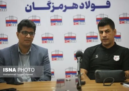 سرمربی تیم فوتبال فولاد هرمزگان:
                                مدعی صعود به لیگ یک فوتبال هستیم/در آینده از فولاد هرمزگان بیشتر خواهید شنید